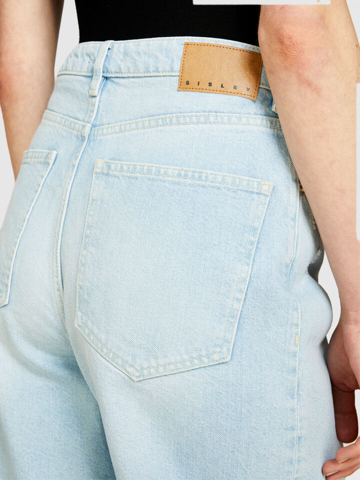 Barrel fit jeans with embroidery - women's carrot fit jeans - Light Blue | Sisley image number 6